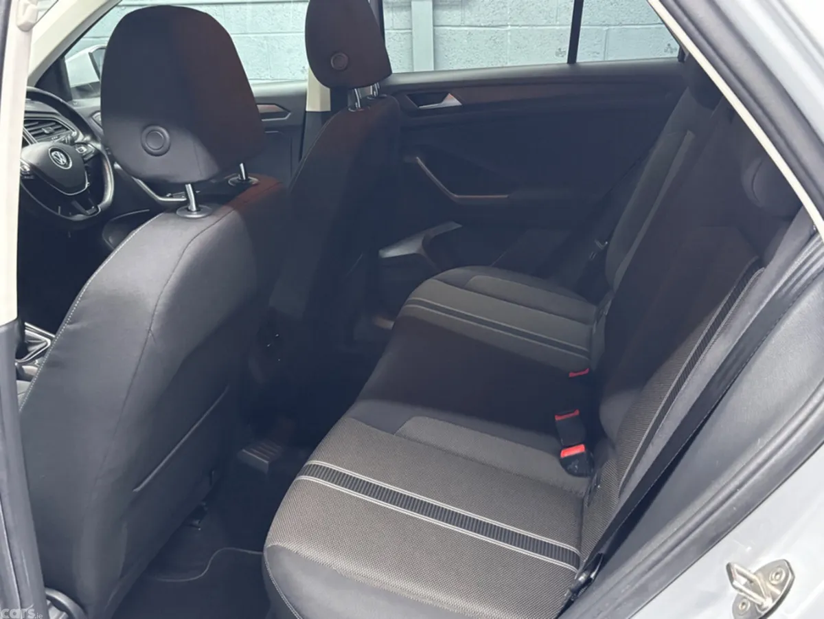 Volkswagen T-Roc SUV, Petrol, 2019, White