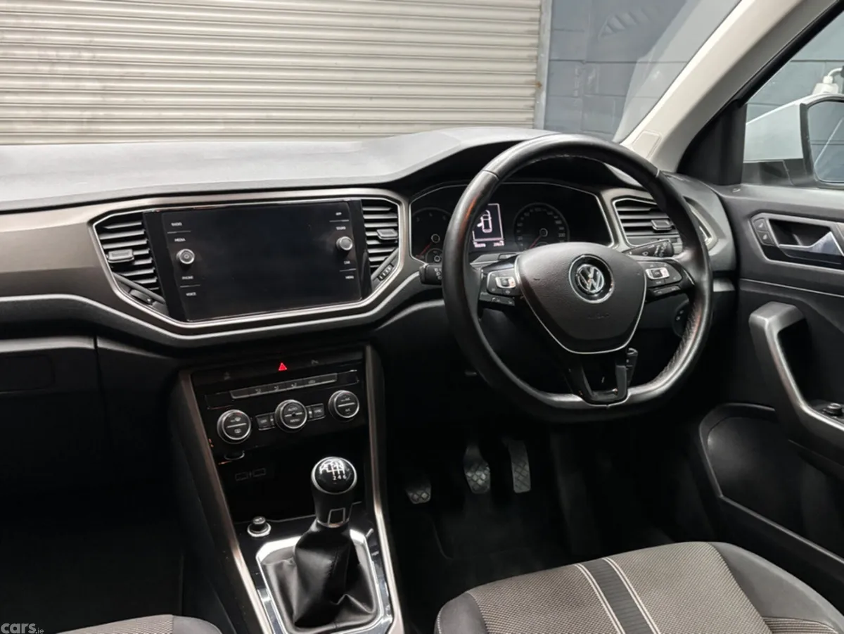 Volkswagen T-Roc SUV, Petrol, 2019, White