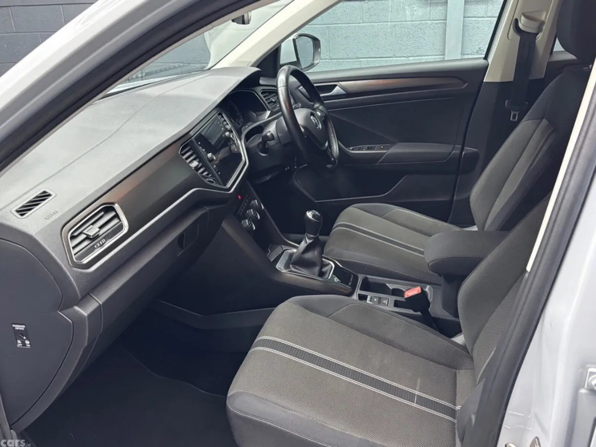 Volkswagen T-Roc SUV, Petrol, 2019, White