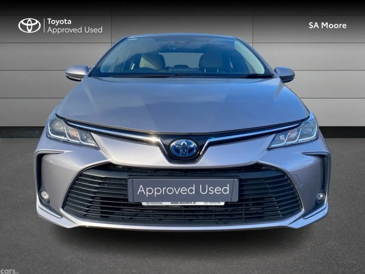 Toyota Corolla Saloon, Petrol Hybrid, 2021, Grey