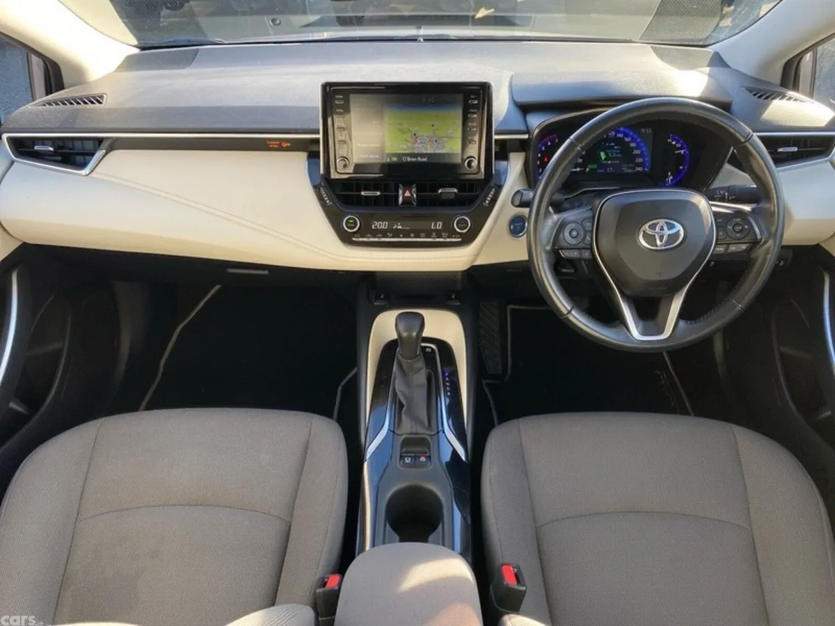 Toyota Corolla Saloon, Petrol Hybrid, 2021, Grey
