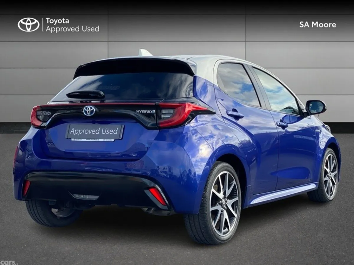 Toyota Yaris Hatchback, Petrol Hybrid, 2021, Blue