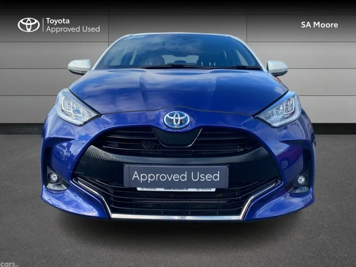 Toyota Yaris Hatchback, Petrol Hybrid, 2021, Blue