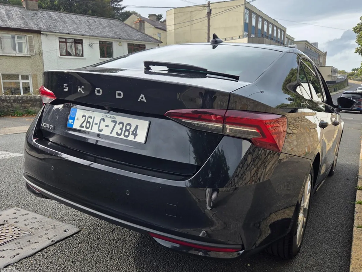 Skoda Octavia Hatchback, Petrol, 2026, Black