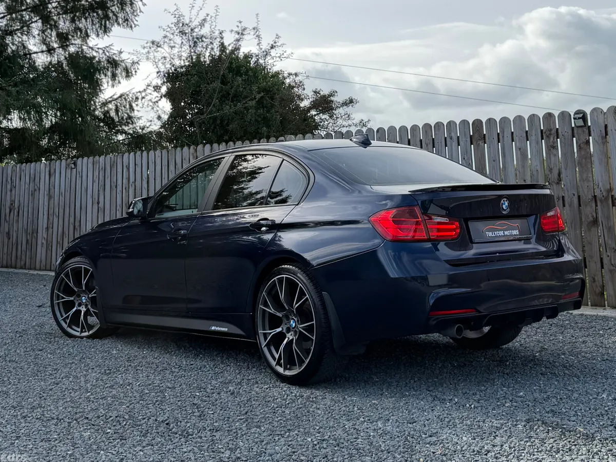 BMW 3-Series Saloon, Diesel, 2015, Blue