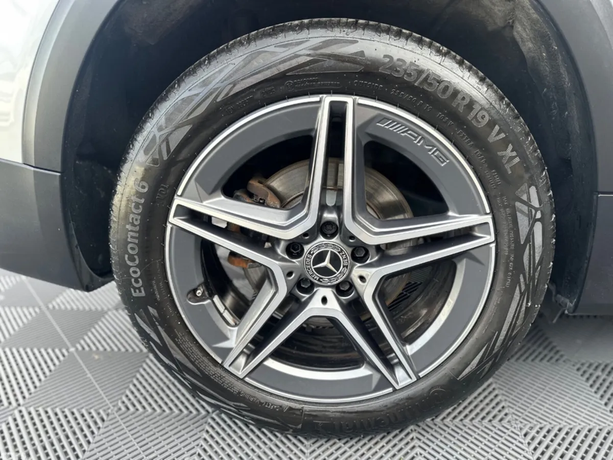Mercedes-Benz GLB Estate, Petrol, 2021, Silver