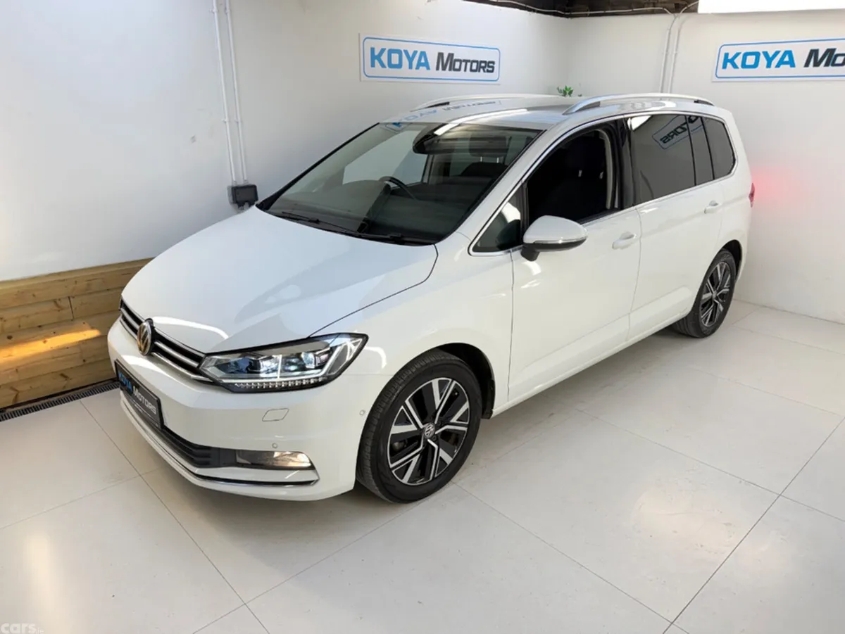Volkswagen Touran MPV, Diesel, 2020, White