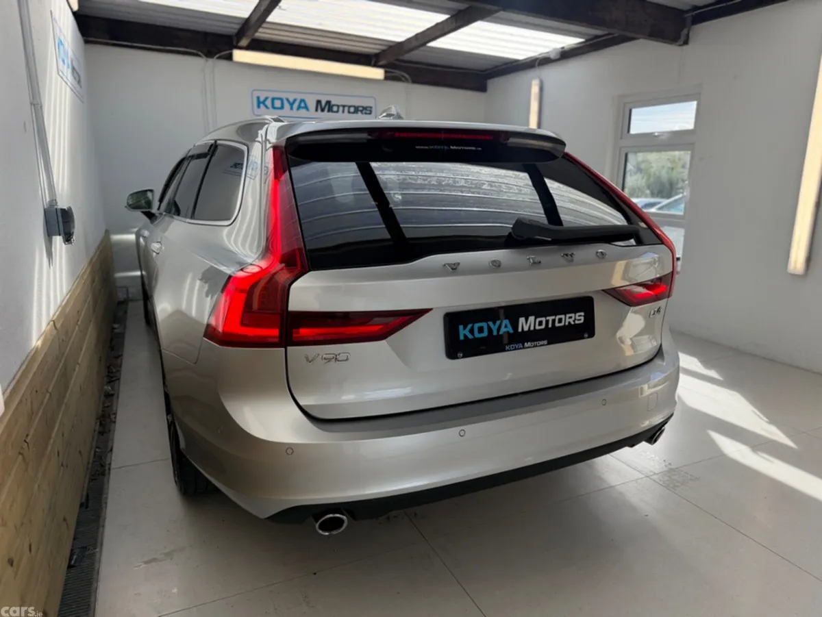 Volvo V90 Estate, Diesel, 2019, Silver