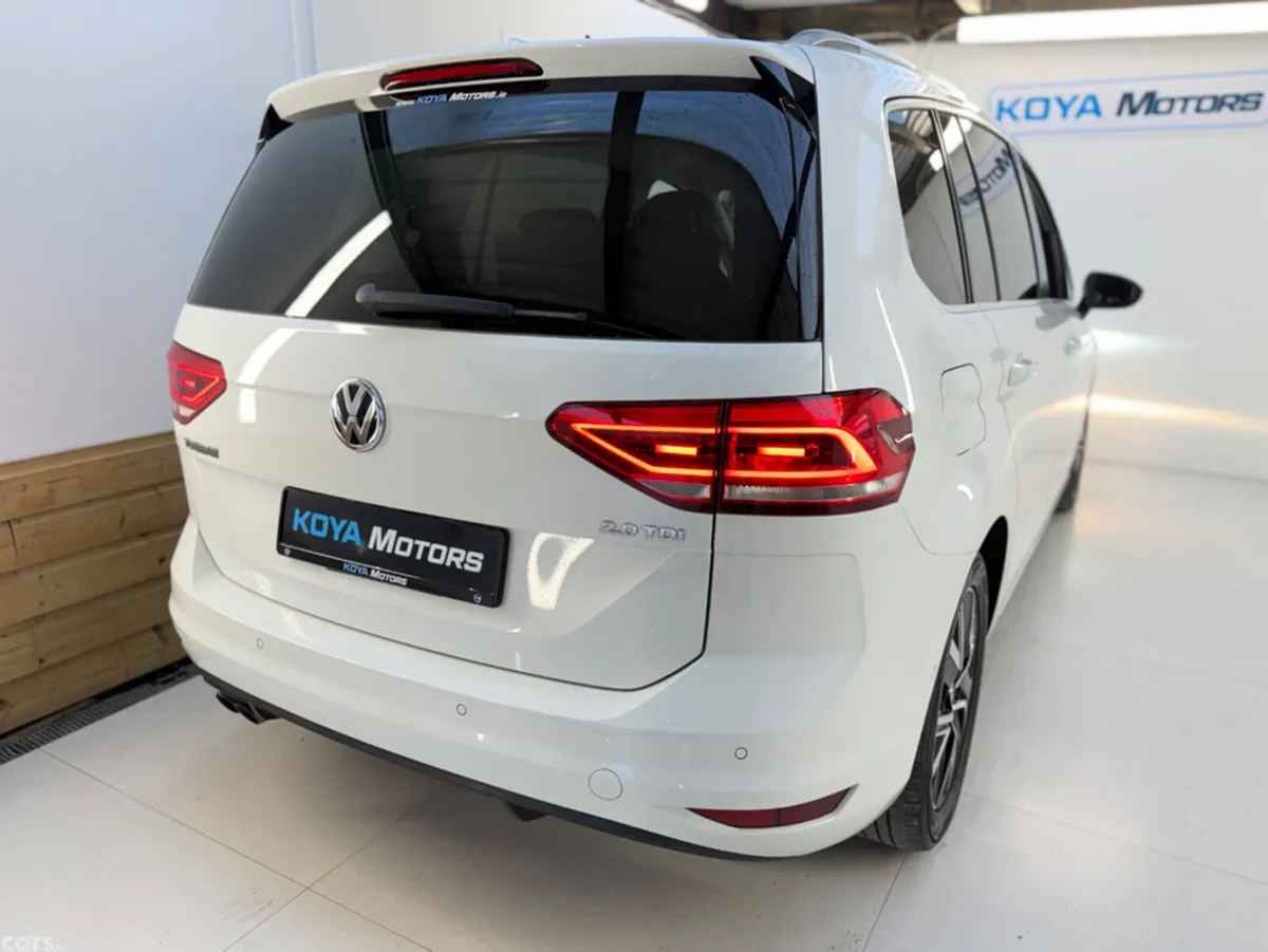 Volkswagen Touran MPV, Diesel, 2020, White