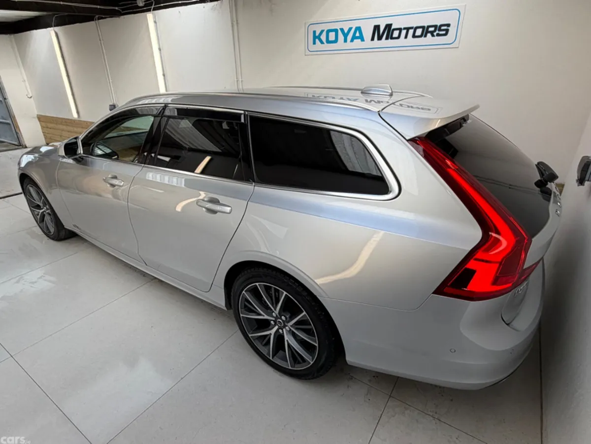 Volvo V90 Estate, Diesel, 2019, Silver