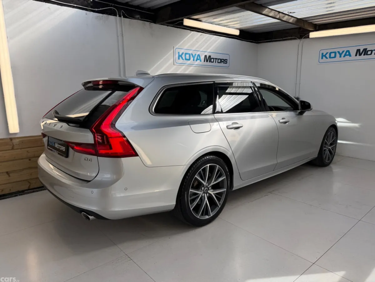 Volvo V90 Estate, Diesel, 2019, Silver