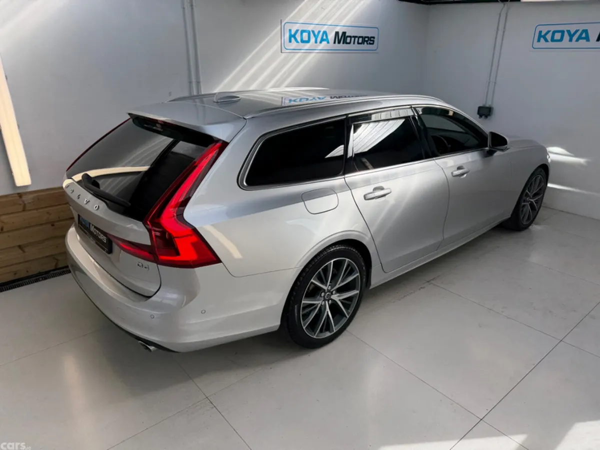 Volvo V90 Estate, Diesel, 2019, Silver