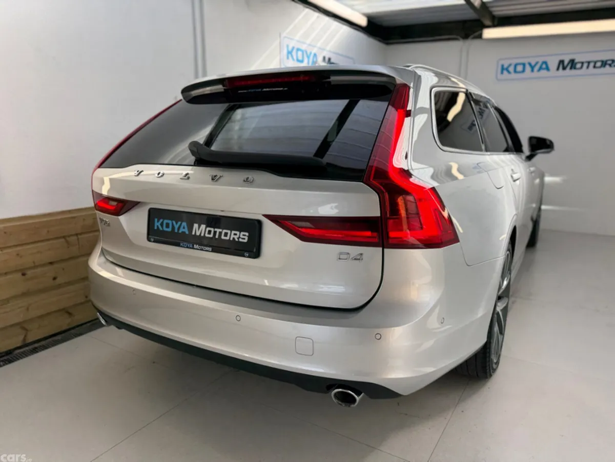 Volvo V90 Estate, Diesel, 2019, Silver