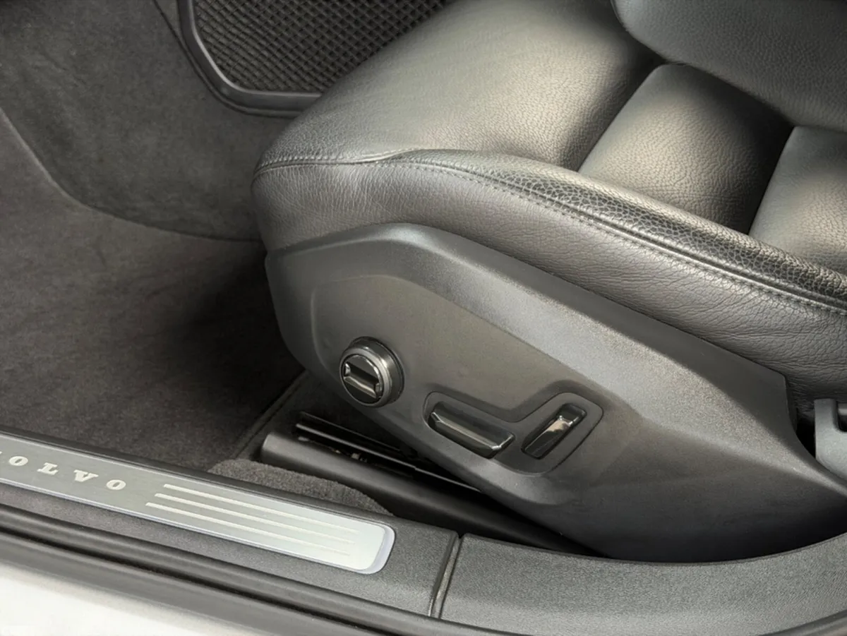 Volvo V90 Estate, Diesel, 2019, Silver