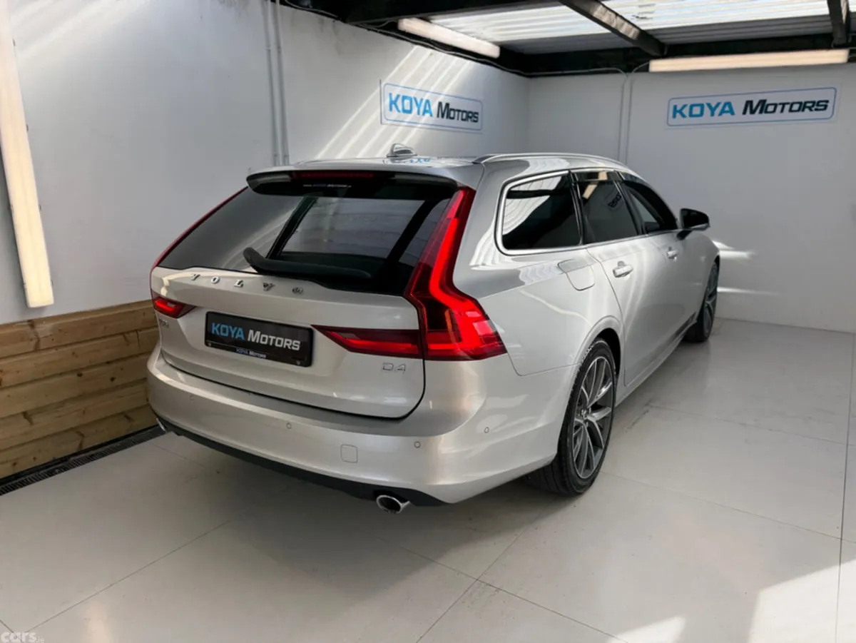 Volvo V90 Estate, Diesel, 2019, Silver