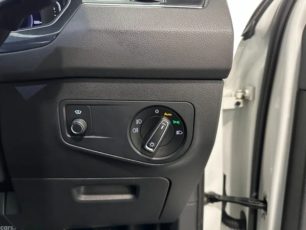 Volkswagen Tiguan SUV, Diesel, 2019, White