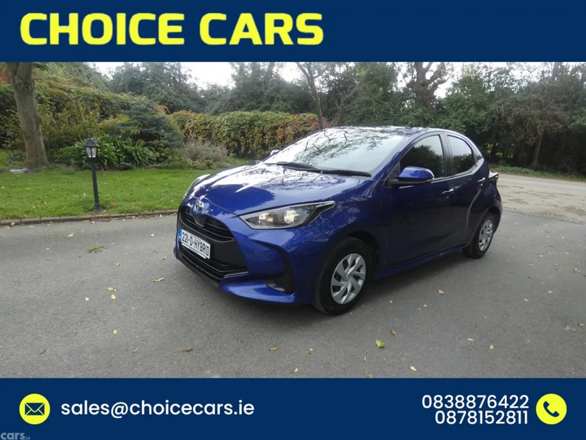 Toyota Yaris Hatchback, Petrol Hybrid, 2022, Blue