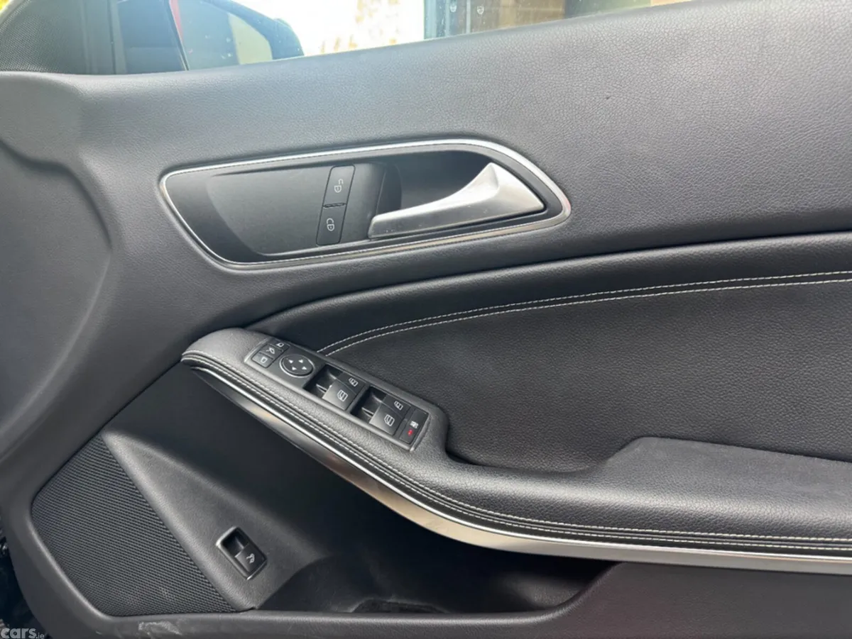 Mercedes-Benz CLA Saloon, Petrol, 2015, Black
