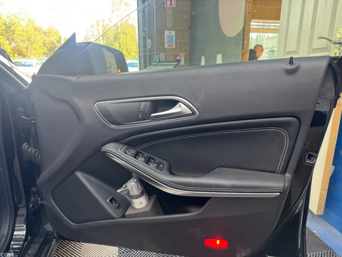 Mercedes-Benz CLA Saloon, Petrol, 2015, Black