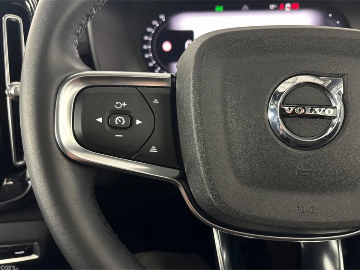 Volvo C40 Estate, Electric, 2023, Black