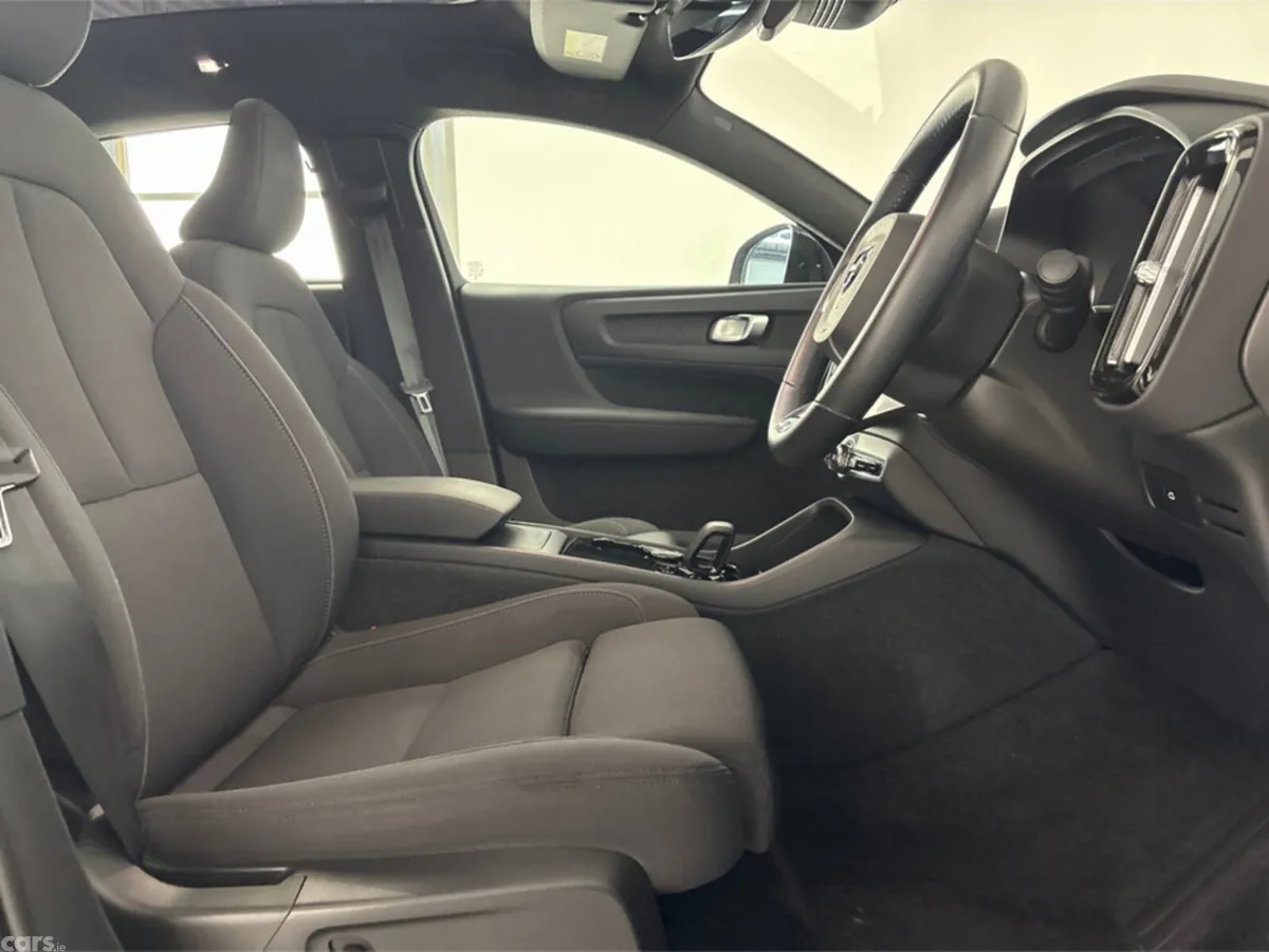 Volvo C40 Estate, Electric, 2023, Black