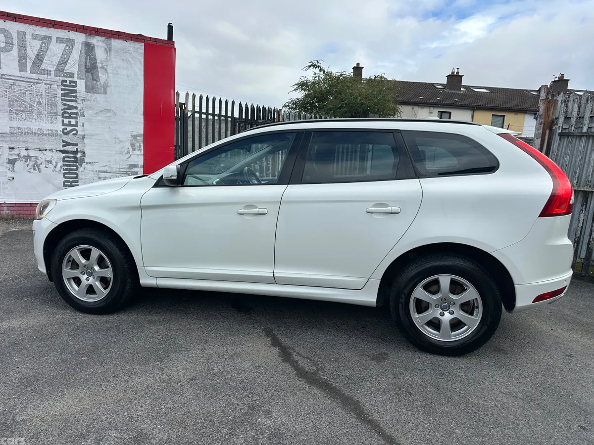 Volvo XC60 SUV, Diesel, 2014, White