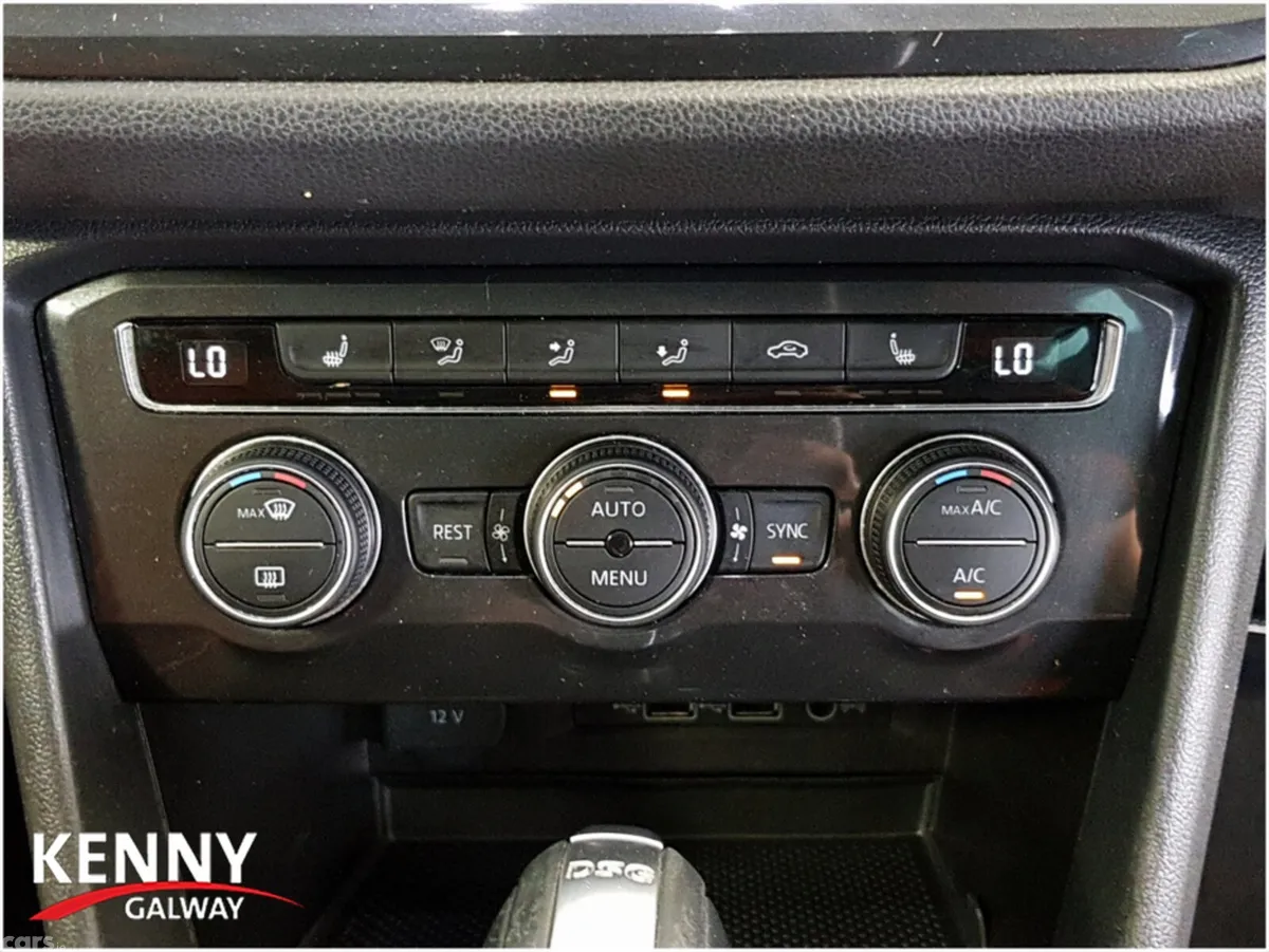 Volkswagen Tiguan Estate, Diesel, 2019, Blue