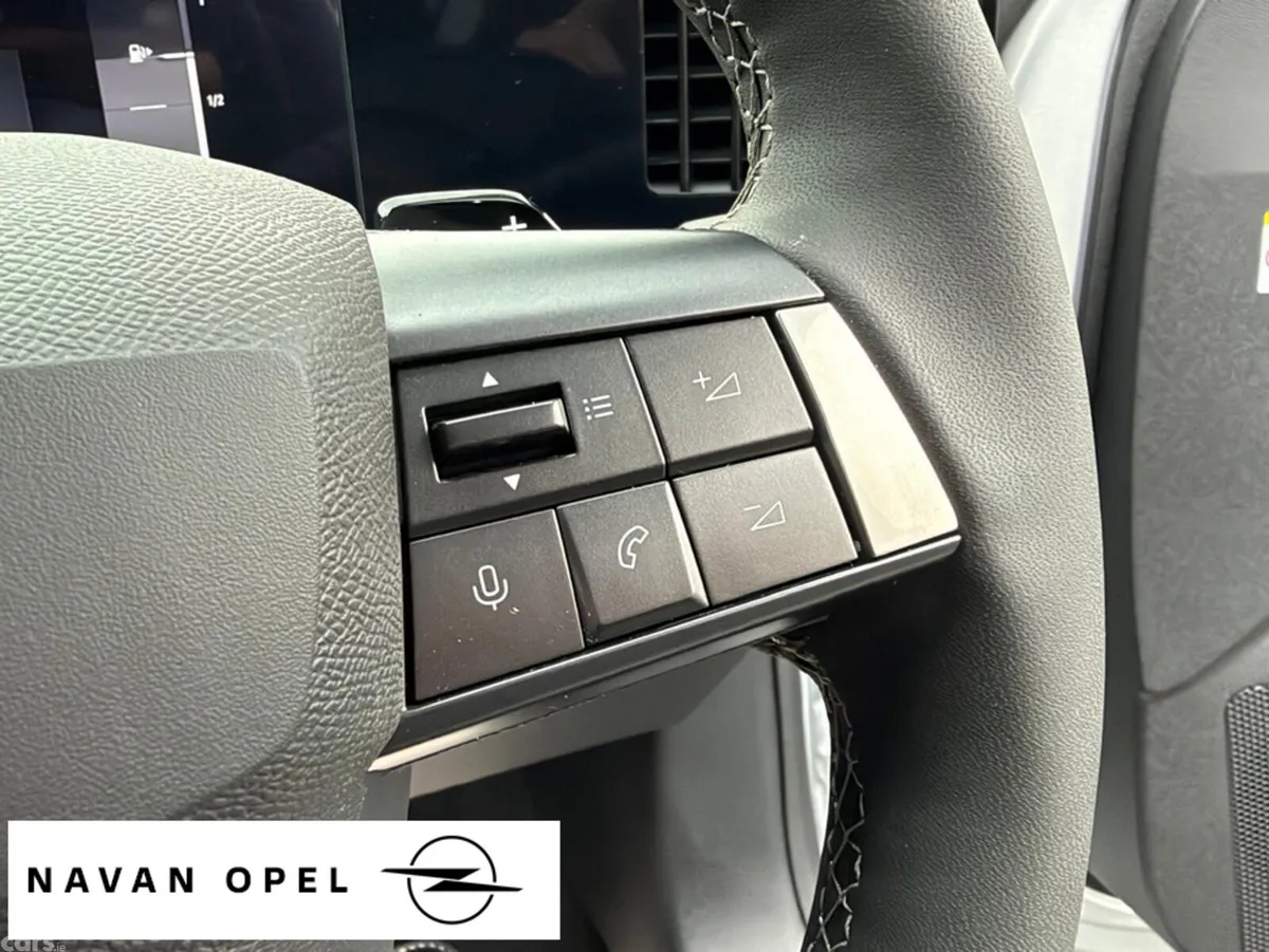 Opel Astra Hatchback, Diesel, 2026, Silver