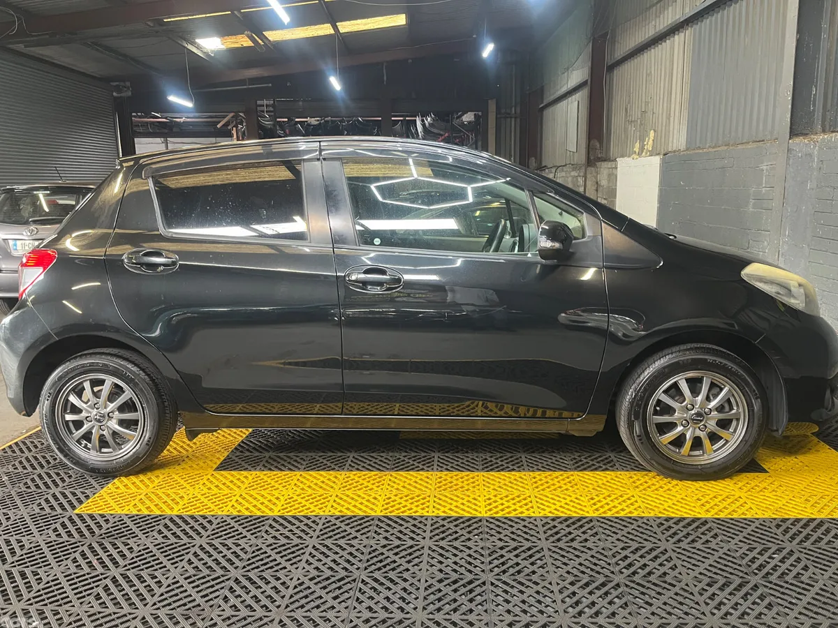 Toyota Vitz Hatchback, Petrol, 2012, Black
