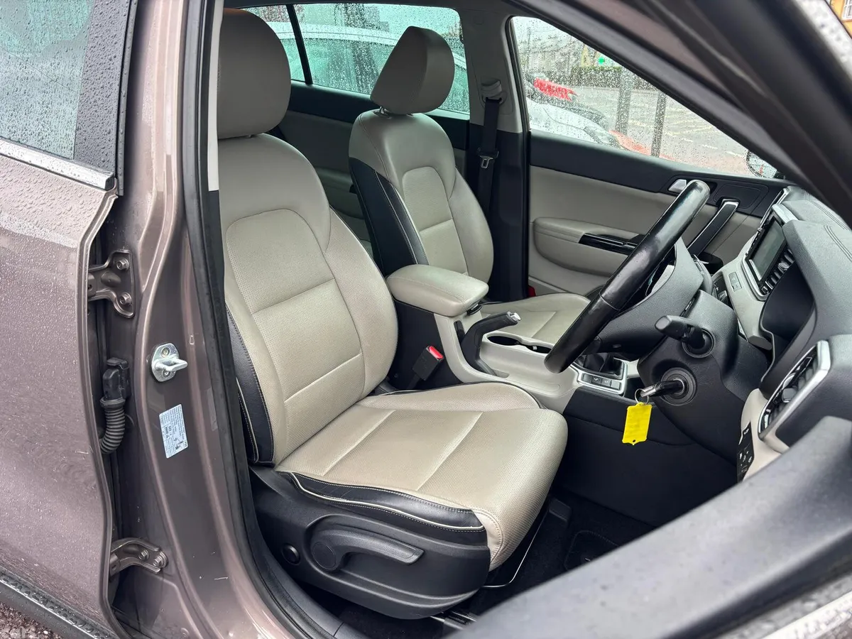 Kia Sportage SUV, Diesel, 2019, Beige