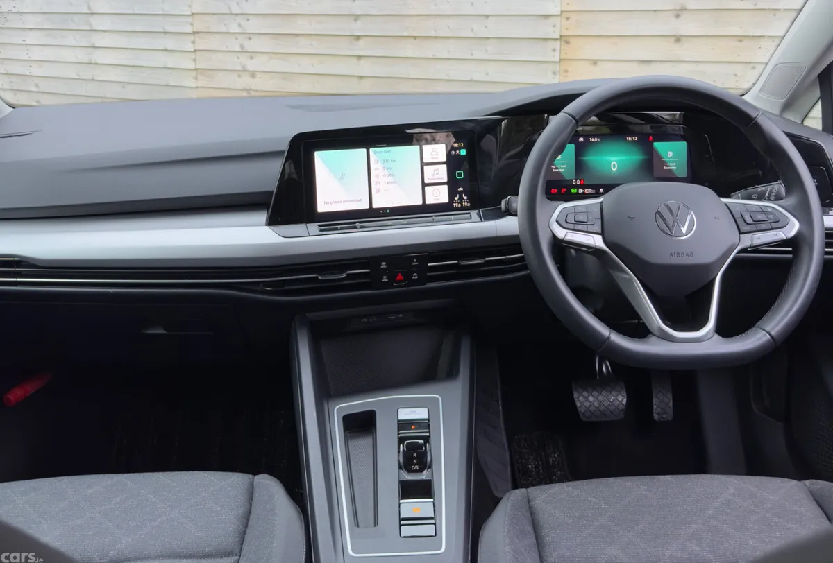 Volkswagen Golf Hatchback, Diesel, 2023, White