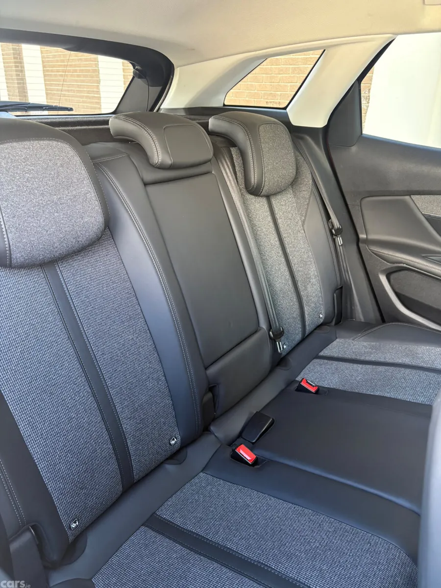 Peugeot 3008 SUV, Diesel, 2017, Brown