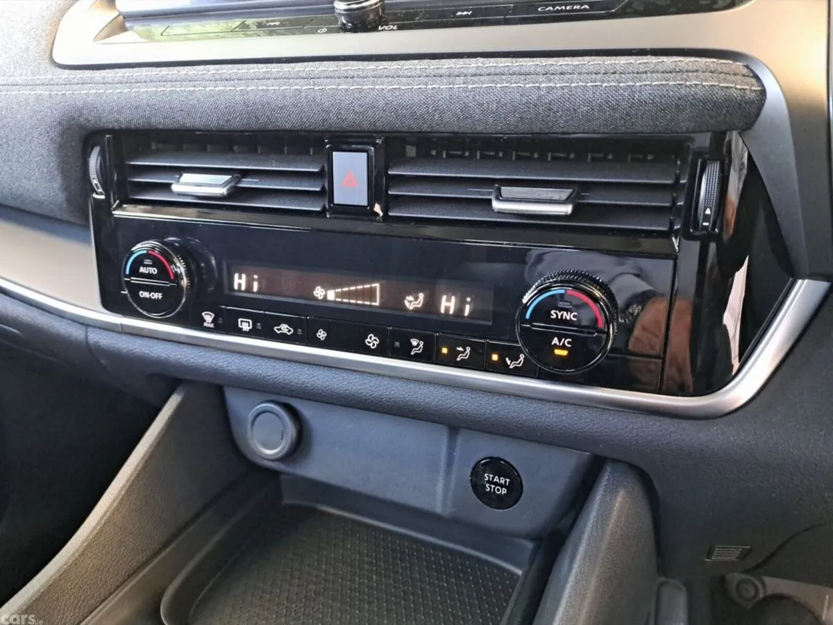Nissan Qashqai SUV, Petrol Hybrid, 2026, Blue