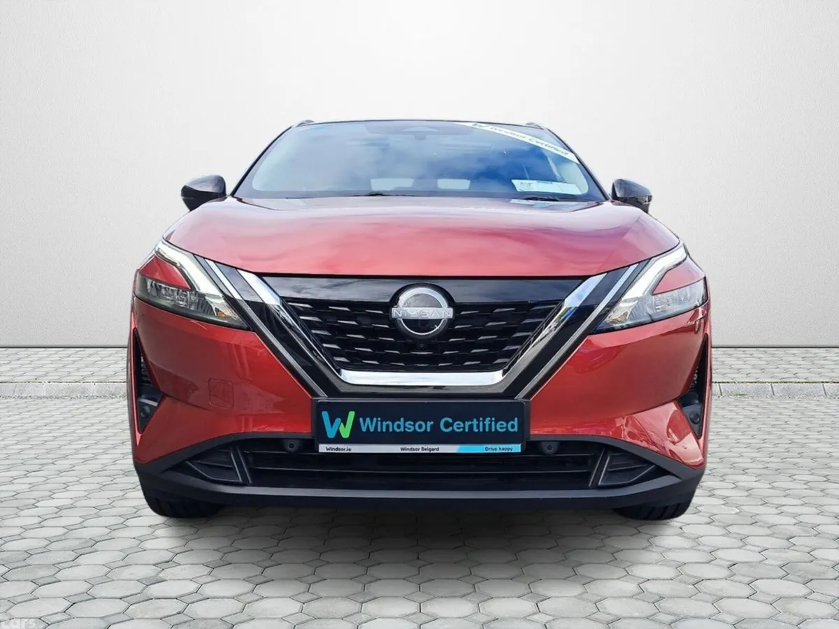Nissan Qashqai SUV, Petrol, 2023, Red