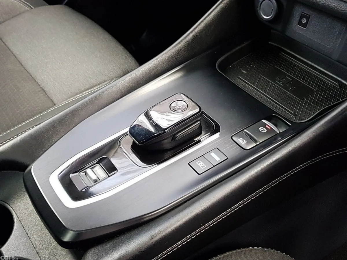 Nissan Qashqai SUV, Petrol, 2023, Red