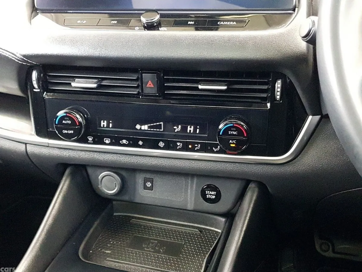 Nissan Qashqai SUV, Petrol, 2023, Red