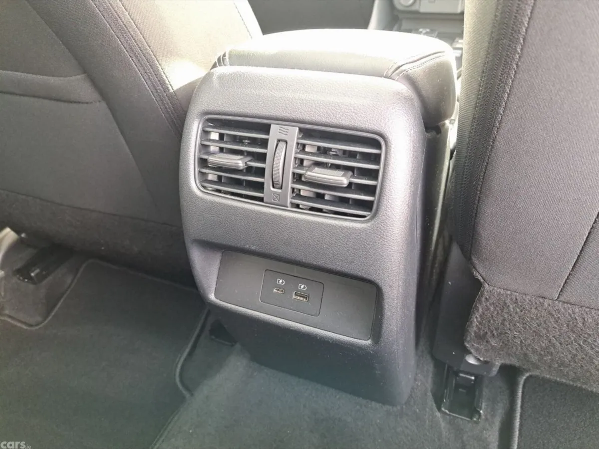 Nissan Qashqai SUV, Petrol, 2023, Red
