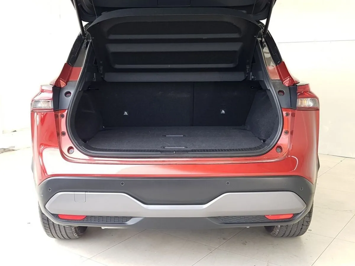 Nissan Qashqai SUV, Petrol, 2023, Red