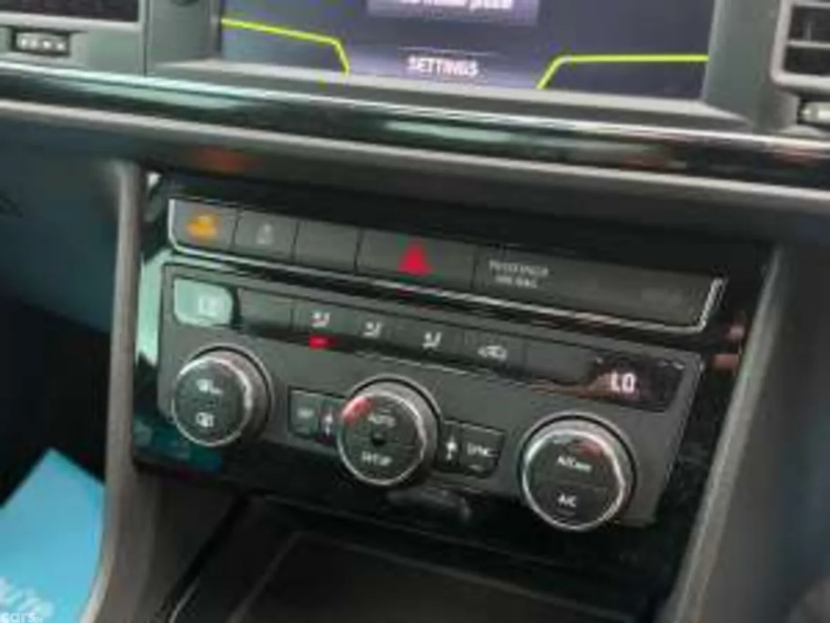 SEAT Leon Hatchback, Diesel, 2018, Blue