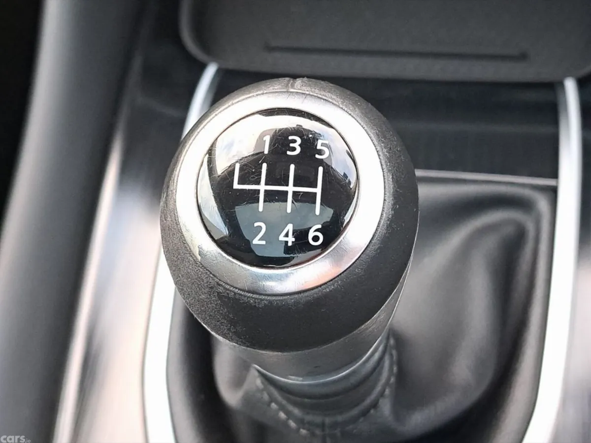 Nissan Qashqai SUV, Petrol, 2021, Grey