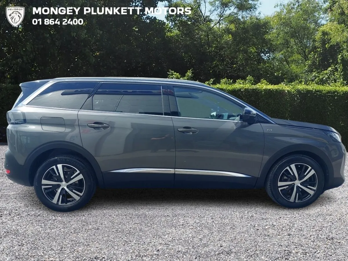 Peugeot 5008 MPV, Petrol Hybrid, 2024, Grey