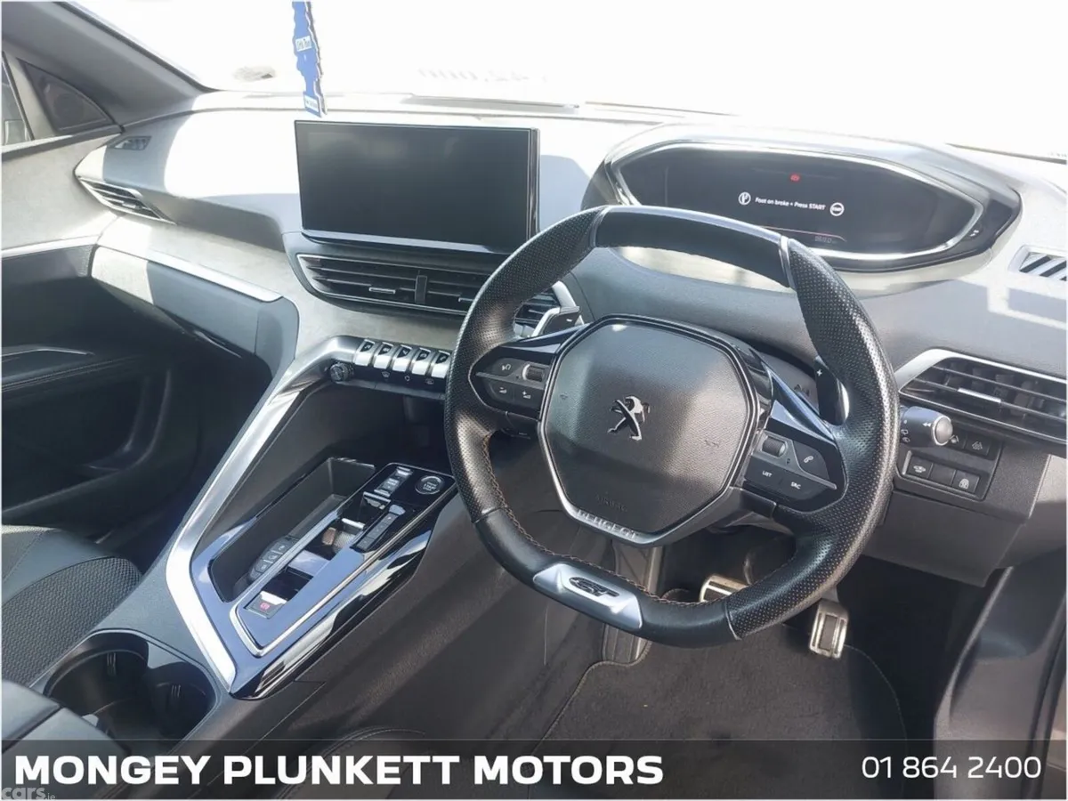 Peugeot 5008 MPV, Petrol Hybrid, 2024, Grey