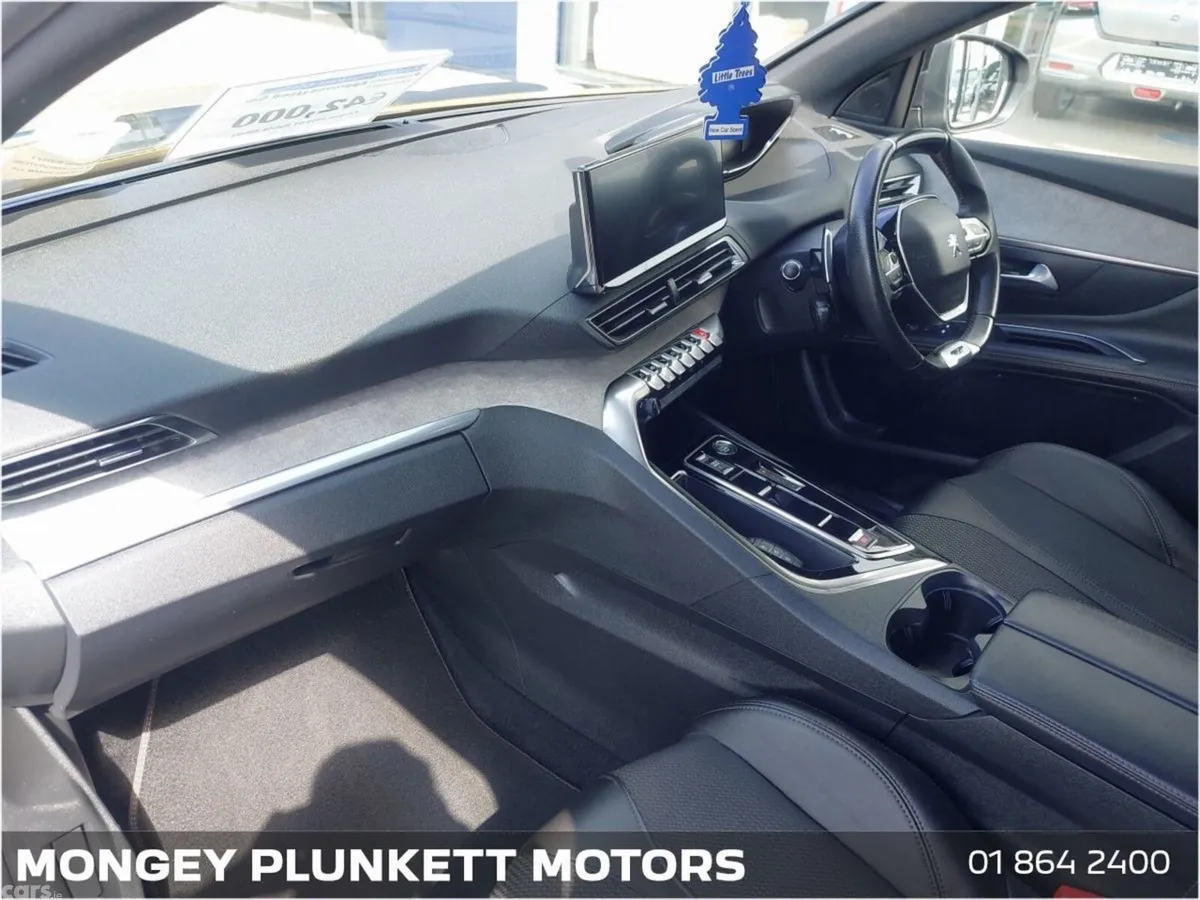 Peugeot 5008 MPV, Petrol Hybrid, 2024, Grey