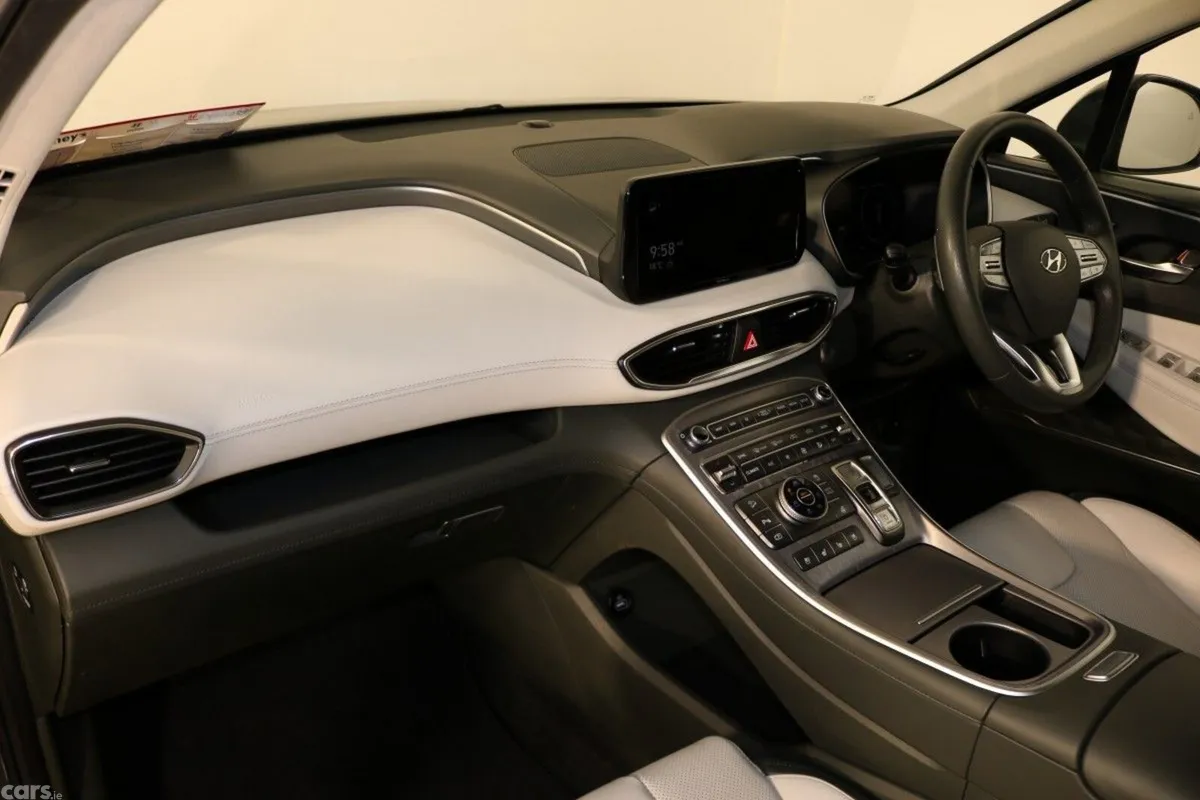 Hyundai Santa Fe SUV, Diesel, 2021, Green