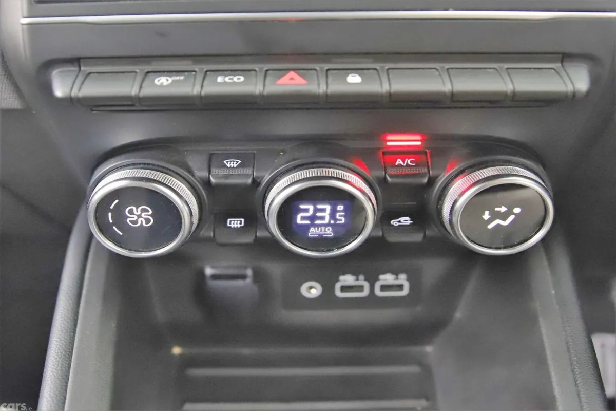 Renault Clio Hatchback, Petrol, 2024, Grey