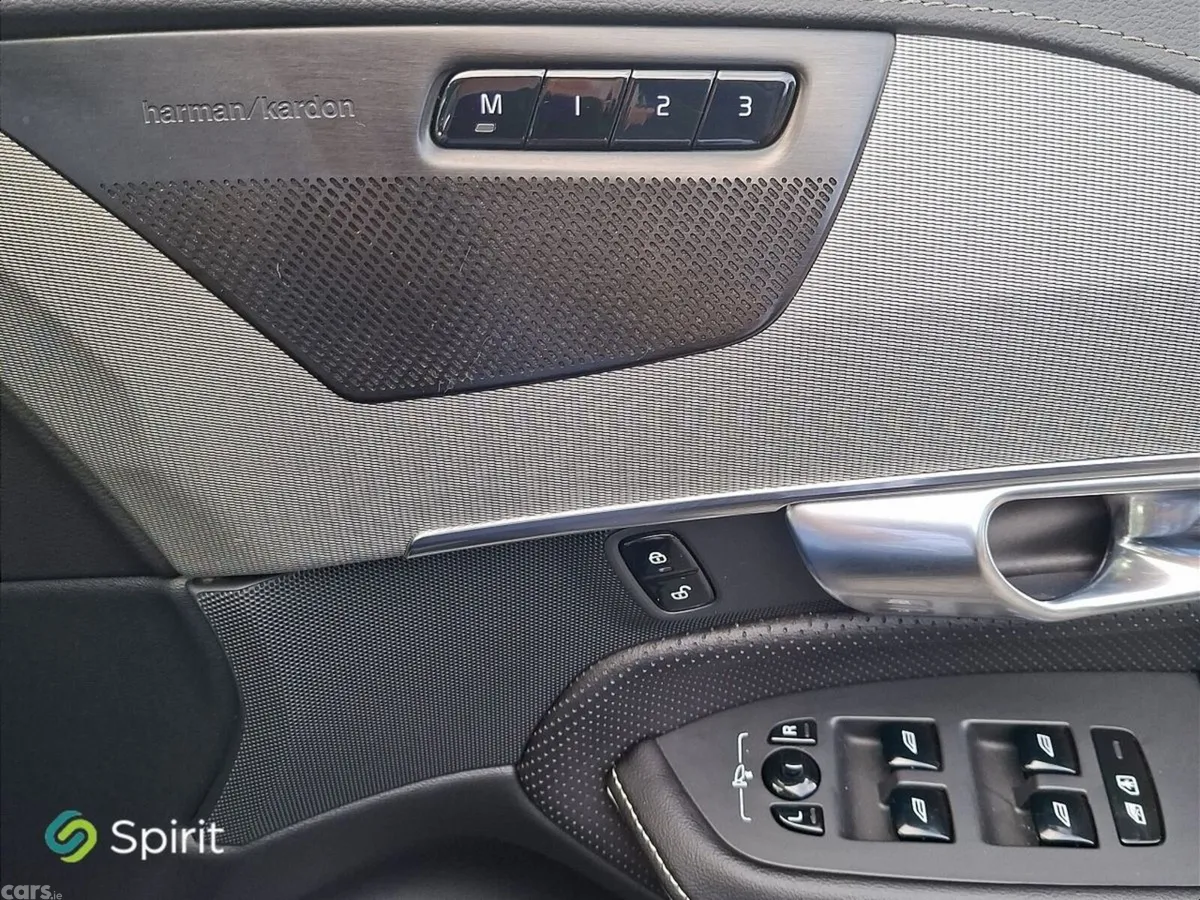 Volvo XC90 SUV, Petrol Plug-in Hybrid, 2023, Black
