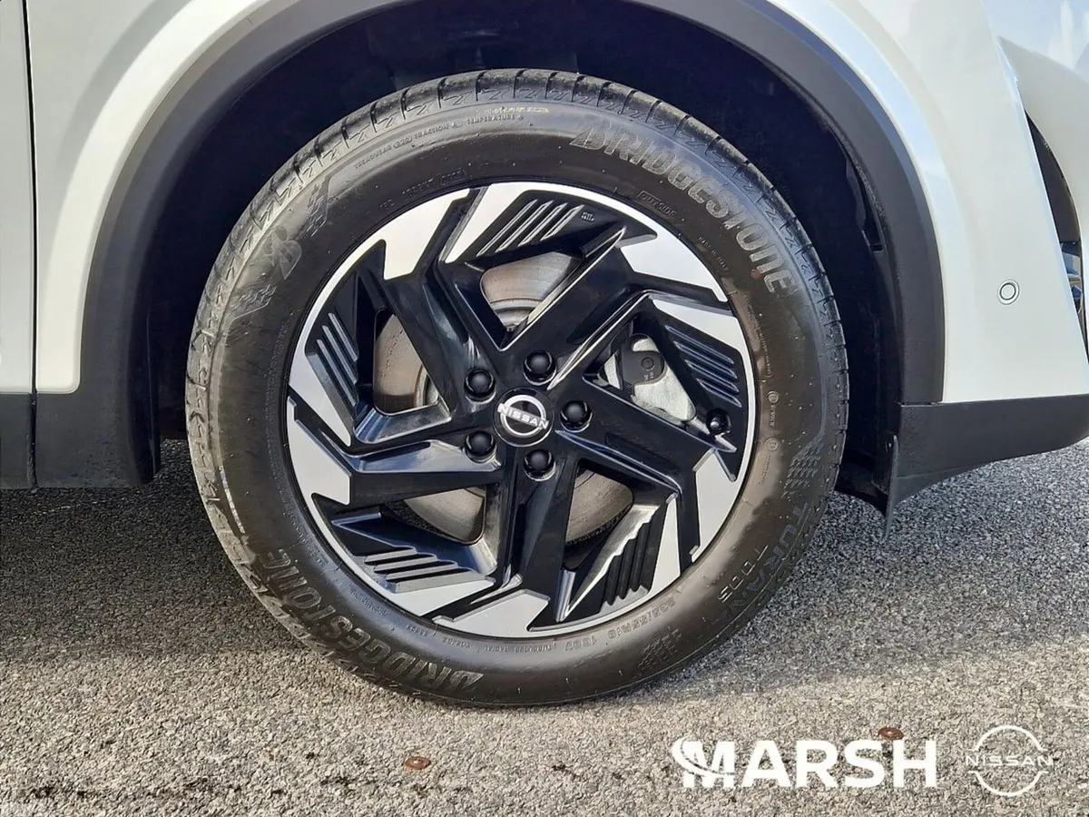 Nissan Qashqai MPV, Petrol Hybrid, 2026, White