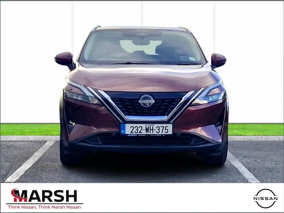 Nissan Qashqai MPV, Petrol Hybrid, 2023, Red