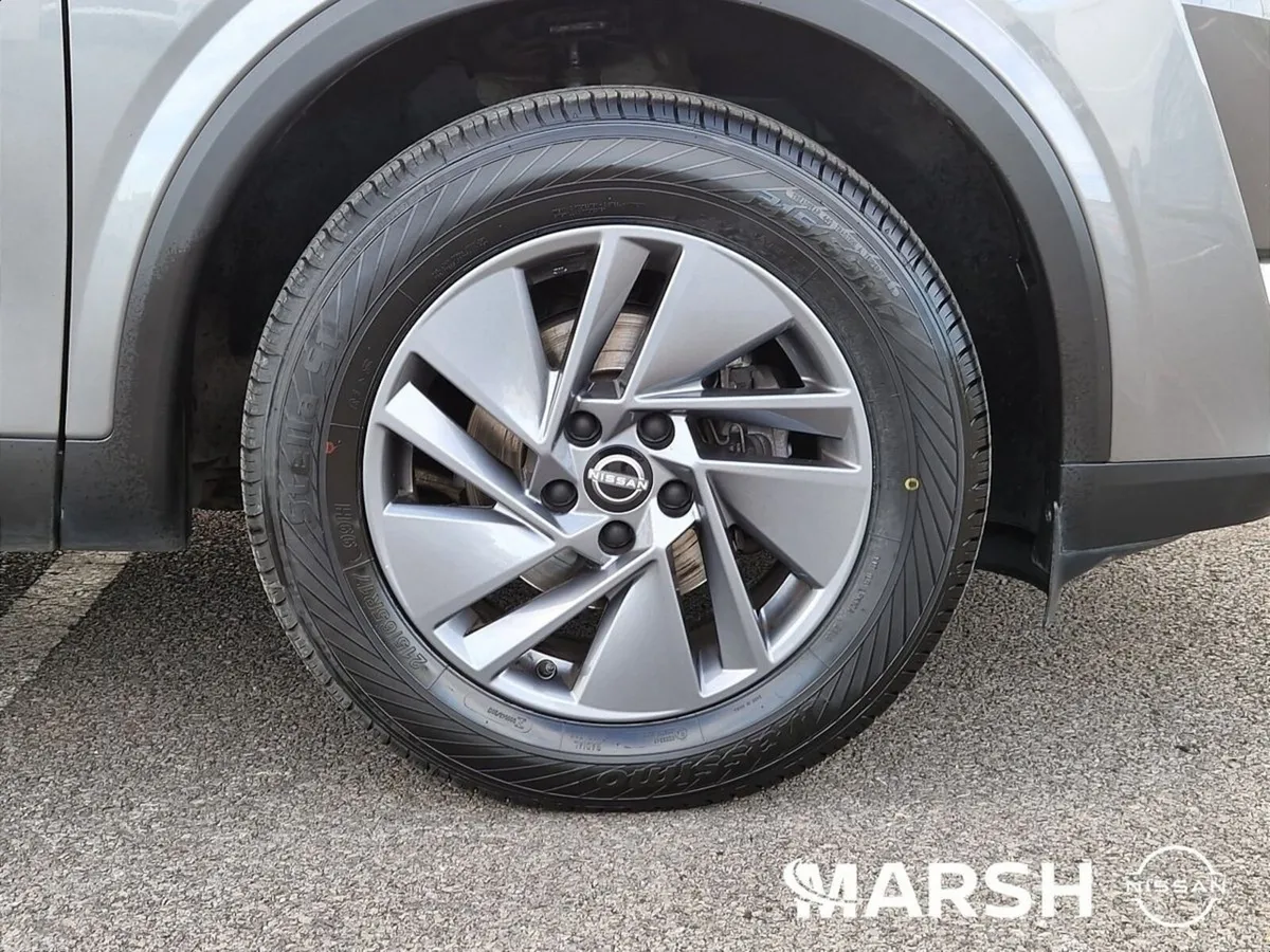 Nissan Qashqai MPV, Petrol, 2023, Grey