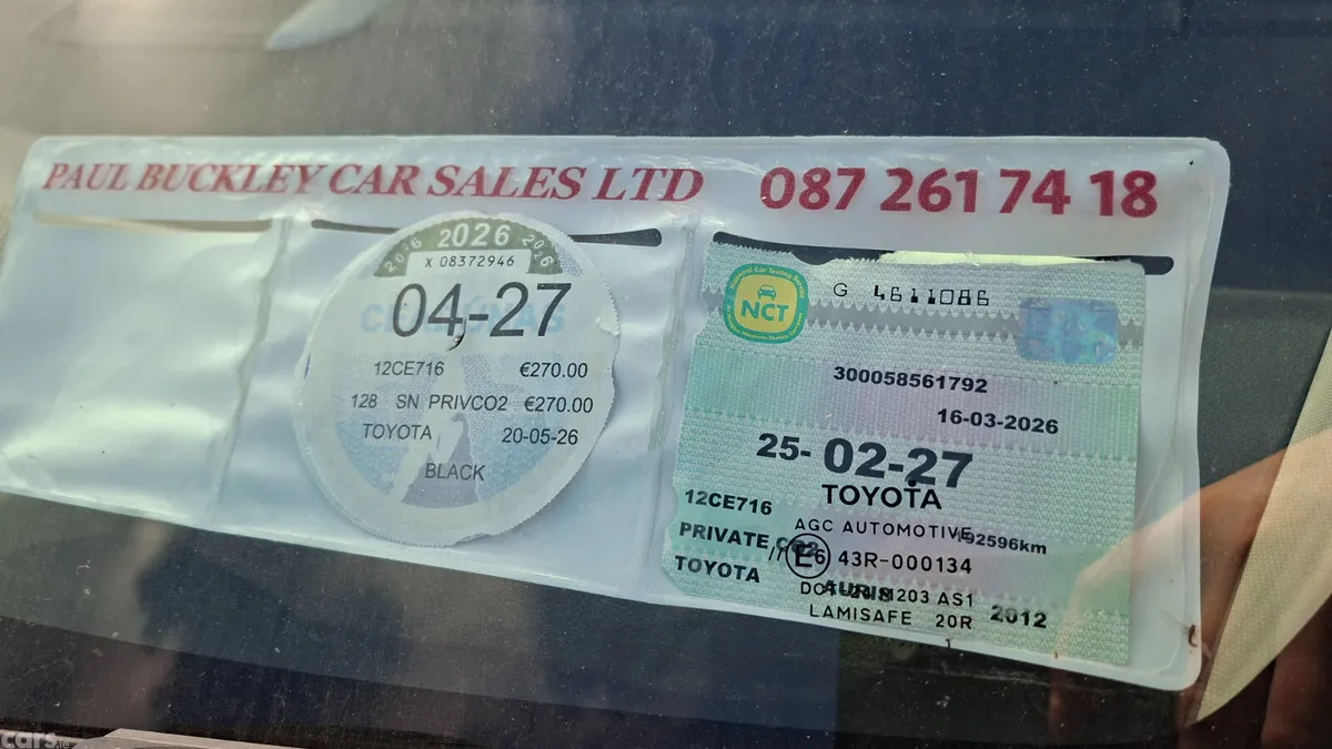 Toyota Auris Hatchback, Diesel, 2012, Black